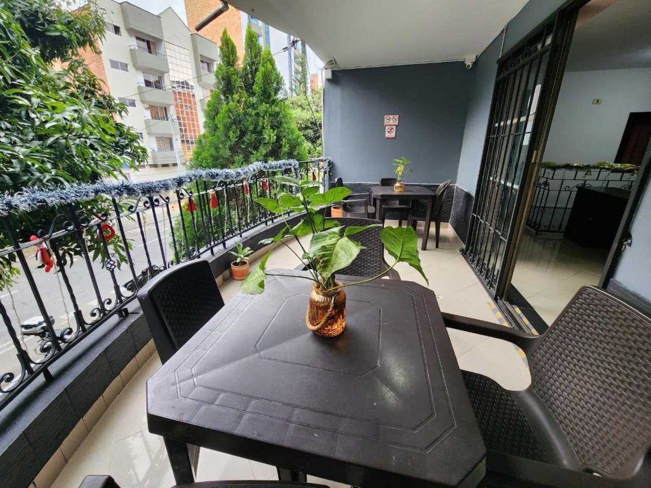 Hotel Laureles Home Medellín Exterior foto
